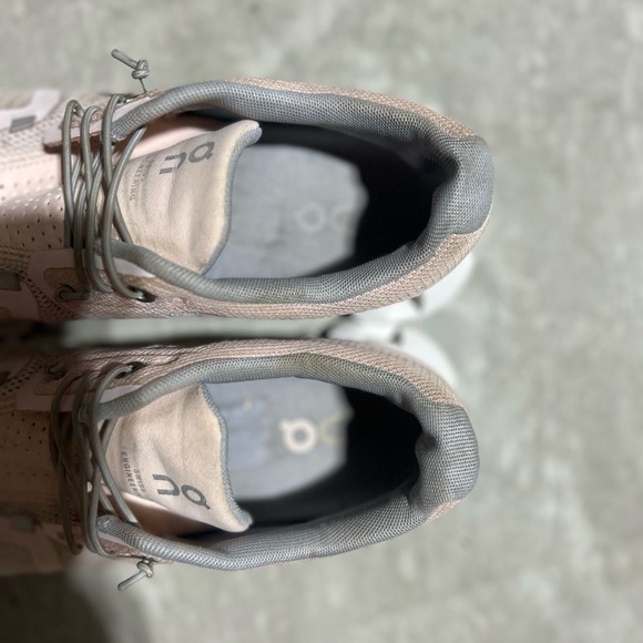 On Running Women's Pink and Gray Athletic Shoes - Picture 6 of 7